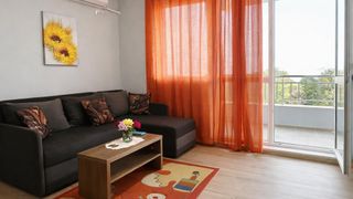 Zwei-Zimmer-Wohnung Verleih, Winniza, Warna (2)