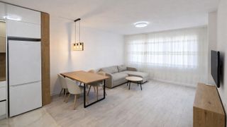 Zwei-Zimmer-Wohnung Verleih, Sieg, Warna (2)