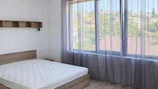 Тристаен Наеми, Бриз, Варна (6)