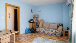 Dreizimmerwohnung Verleih, Kolchosmarkt, Warna (5)