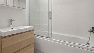 Тристаен Наеми, Бриз, Варна (5)