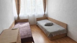Тристаен Наеми, Окръжна болница, Варна (6)