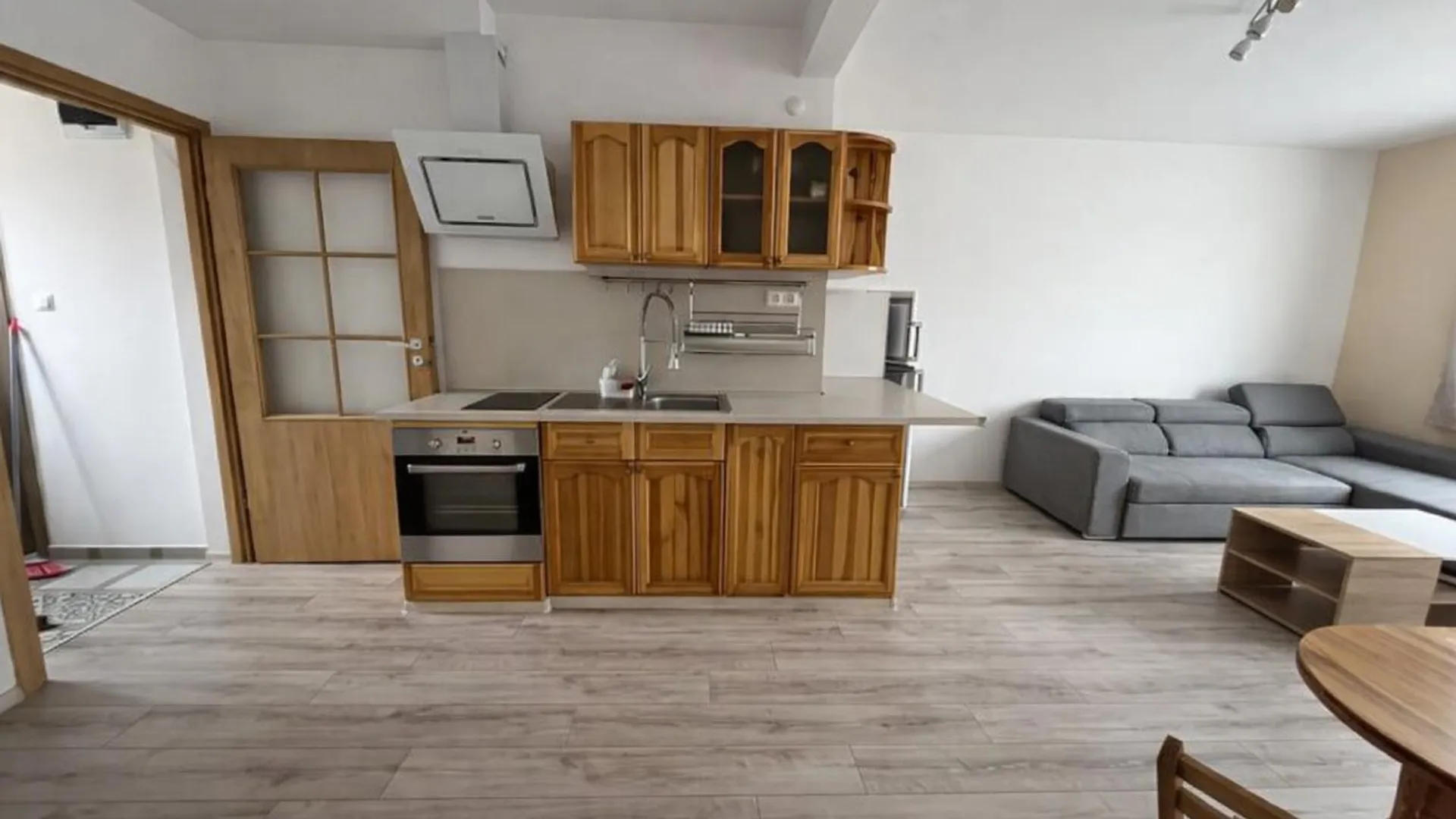 Three-room Rentals, Ilinden, Sofia – photo 3