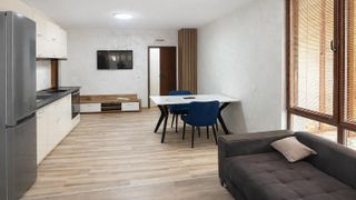 Тристаен Наеми, Бриз, Варна (7)