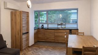 Dreizimmerwohnung Verleih, Warna (2)