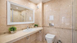 Dreizimmerwohnung Verleih, Herr Alen Mak, Warna (11)