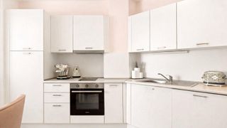 Dreizimmerwohnung Verleih, Herr Alen Mak, Warna (6)