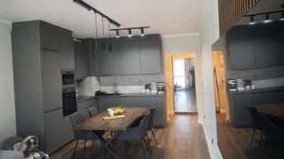 Тристаен апартамент с ПАРКОМЯСТО в ж.к. Кръстова вада.  (3)