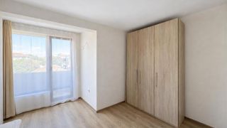 Тристаен апартамент в района на Центъра (5)