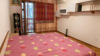Тристаен Наеми, Център, Варна (3)