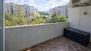 Тристаен Наеми, Люлин 6, София (10)