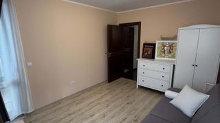 Тристаен Наеми, Витоша, София (6)