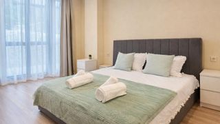 Ein-Zimmer-Zimmer Verleih, Herr Alen Mak, Warna (2)