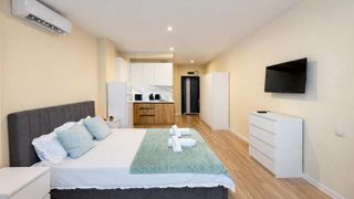 Ein-Zimmer-Zimmer Verleih, Herr Alen Mak, Warna