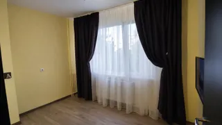 Тристаен Наеми, Дружба 2, София (6)