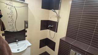 Тристаен Наеми, Витоша, София (7)