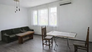 Тристаен Наеми, Център, Пловдив