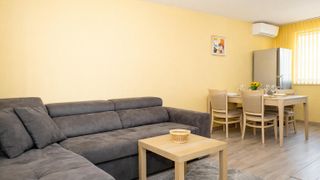 Dreizimmerwohnung Verleih, Sommerkino Trakia, Warna (2)