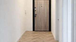 Тристаен Наеми, Възраждане 3, Варна (6)