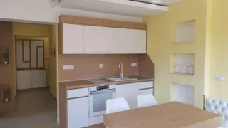 Тристаен Наеми, Витоша, София (3)