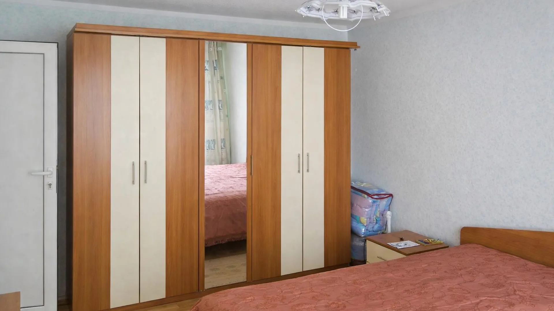 Многостаен Наеми, Левски, Варна – снимка 4