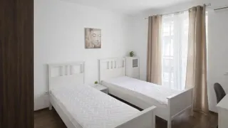 Тристаен Наеми, Конфуто, Варна (6)