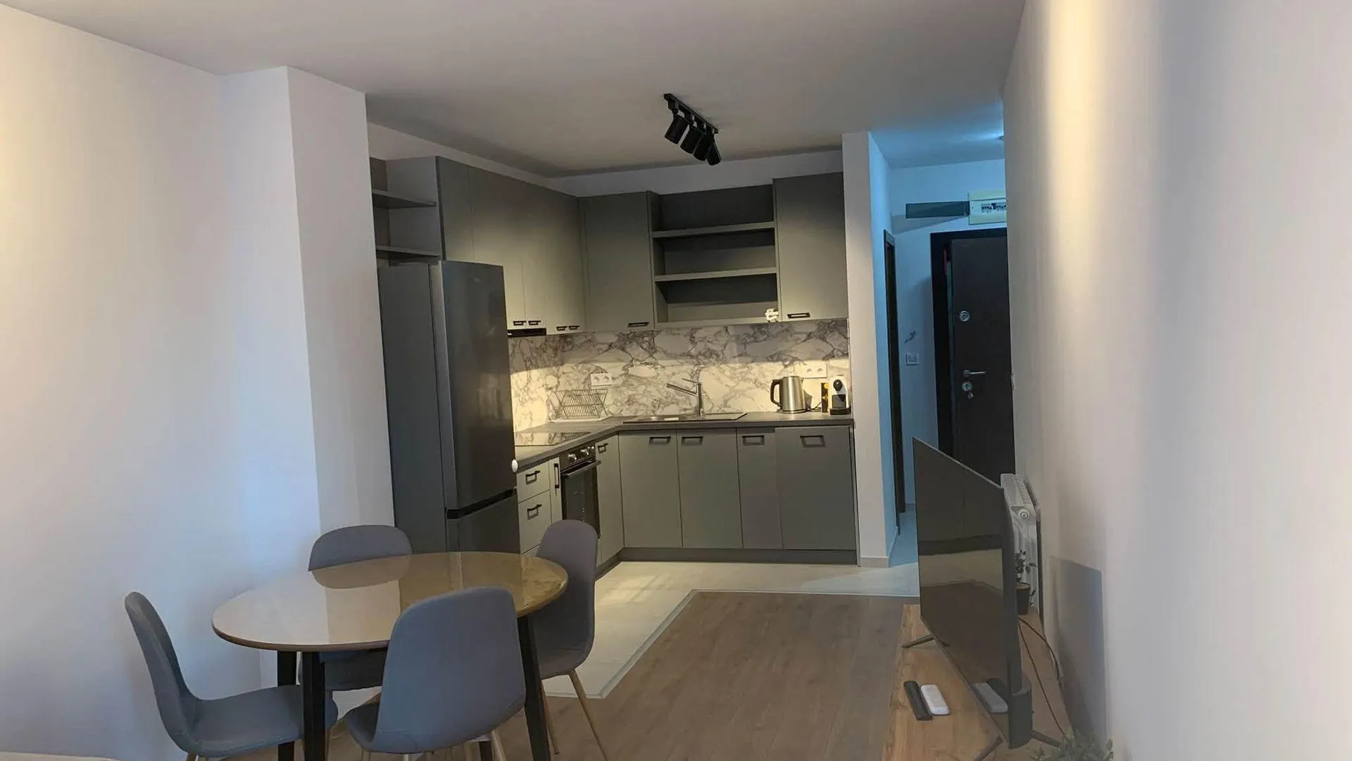 Two-bedroom Rentals, Zona B-19, Sofia – photo 2