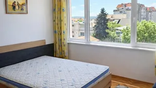 Тристаен Наеми, Център, Варна (4)