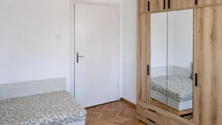 Тристаен Наеми, Център, Варна (6)