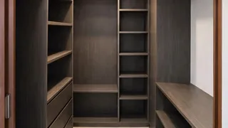 Тристаен Наеми, Левски, Варна (5)