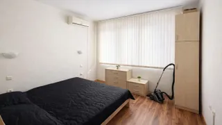 Двустаен Наеми, Колхозен пазар, Варна (3)