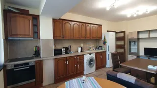 Тристаен Наеми, Дружба 1, София (3)