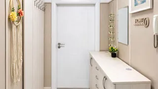 Тристаен Наеми, Базар Левски, Варна (9)