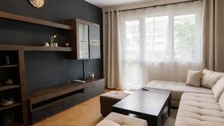 Тристаен Наеми, Базар Левски, Варна (3)