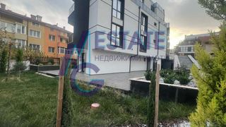 Тристаен Продажби, Бургас