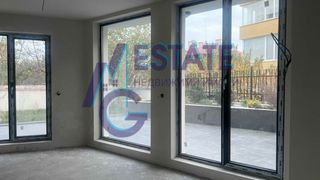 Тристаен Продажби, Бургас (13)