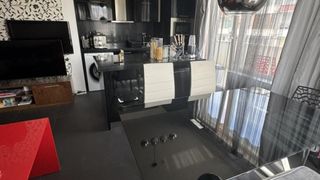 Тристаен Продажби, София (2)