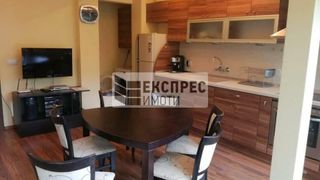 Тристаен Наеми, Варна (4)