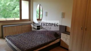 Тристаен Наеми, Варна (7)