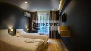 Тристаен Наеми, Варна (7)