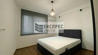 Тристаен Наеми, Варна (8)