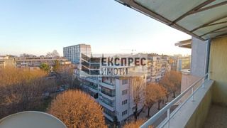 Тристаен Наеми, Варна (13)