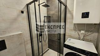 Тристаен Наеми, Варна (13)