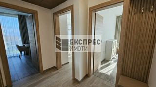 Тристаен Наеми, Варна (6)