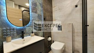 Тристаен Наеми, Варна (14)