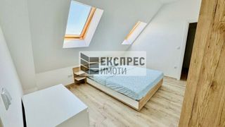 Тристаен Наеми, Варна (6)