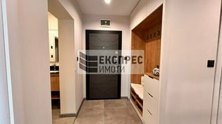 Тристаен Наеми, Варна (5)