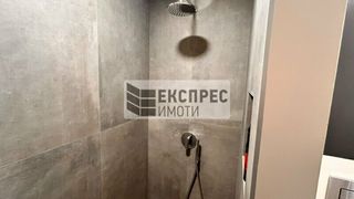 Тристаен Наеми, Варна (13)