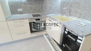 Тристаен Наеми, Варна (2)