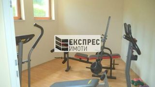 Тристаен Наеми, Варна (11)